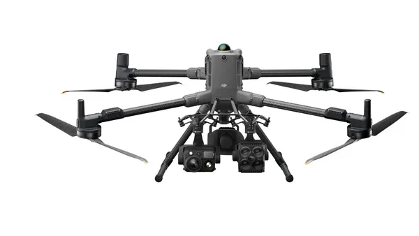 DJI Enterprise Matrice 400RTK mit Zenmuse H30T und Scheinwerfer